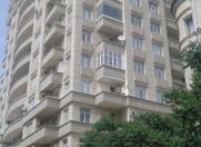 Satılır 4 otaqlı 150 m2 yeni tikili İnşaatçılar m.