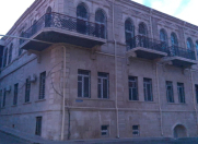 Satılır 3 otaqlı 110 m2 köhnə tikili İçəri Şəhər m.