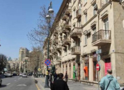 Satılır 3 otaqlı 80 m2 köhnə tikili İçəri Şəhər m.