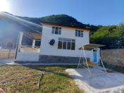 İcarəyə verilir 5 otaqlı 150 m2 villa Qax