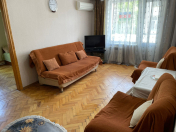 İcarəyə verilir 2 otaqlı 45 m2 köhnə tikili Bakı Dövlət Universiteti