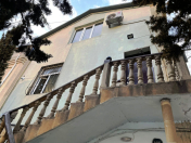 İcarəyə verilir 4 otaqlı 160 m2 ofis İnşaatçılar m.