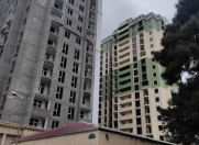 Satılır 1 otaqlı 66 m2 yeni tikili Neftçilər m.