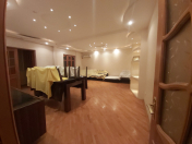 Satılır 5 otaqlı 120 m2 köhnə tikili 7 mkr