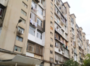 Satılır 2 otaqlı 42 m2 köhnə tikili 9 mkr