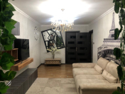 Satılır 2 otaqlı 55 m2 köhnə tikili 8 km