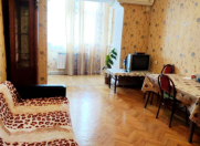 İcarəyə verilir 3 otaqlı 70 m2 köhnə tikili 28 May m.