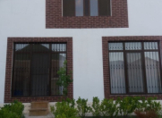 İcarəyə verilir 5 otaqlı 180 m2 bağ evi Albalı