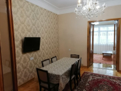 İcarəyə verilir 3 otaqlı 80 m2 köhnə tikili Nizami m.