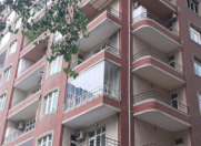 Satılır 4 otaqlı 172 m2 yeni tikili 28 May m.