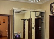 Satılır 4 otaqlı 209 m2 yeni tikili 28 May m.