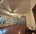 Satılır 5 otaqlı 130 m2 köhnə tikili 9 mkr