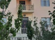 Satılır 4 otaqlı 180 m2 bağ evi Abşeron r.