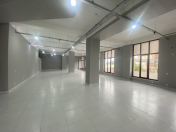 İcarəyə verilir 3 otaqlı 264 m2 obyekt Xırdalan