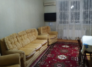 İcarəyə verilir 2 otaqlı 55 m2 köhnə tikili Memar Əcəmi m.