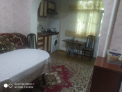 Satılır 4 otaqlı 90 m2 köhnə tikili Y.Günəşli