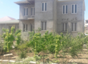 Satılır 5 otaqlı 230 m2 bağ evi Qobu