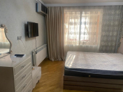 İcarəyə verilir 3 otaqlı 80 m2 köhnə tikili Nəriman Nərimanov m.
