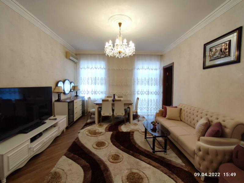 İcarəyə verilir 3 otaqlı 95 m2 köhnə tikili Dənizkənarı Milli park