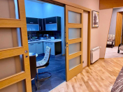 İcarəyə verilir 3 otaqlı 140 m2 yeni tikili 28 May m.