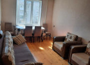İcarəyə verilir 3 otaqlı 85 m2 köhnə tikili Əhmədli m.
