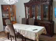 Satılır 6 otaqlı 200 m2 həyət evi Moskva univermağı