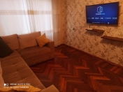 İcarəyə verilir 2 otaqlı 60 m2 köhnə tikili 8 km