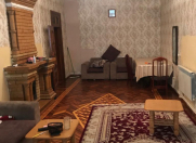 İcarəyə verilir 3 otaqlı 100 m2 həyət evi Gənclik m.