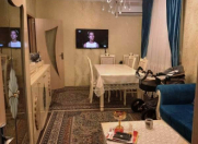 Satılır 3 otaqlı 60 m2 köhnə tikili Bakıxanov