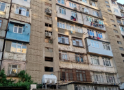 Satılır 4 otaqlı 90 m2 köhnə tikili Yeni Yasamal