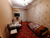 Satılır 2 otaqlı 50 m2 köhnə tikili Hüseyn Cavid parkı