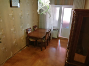 Satılır 2 otaqlı 38 m2 köhnə tikili Hüseyn Cavid parkı