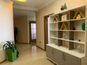 İcarəyə verilir 5 otaqlı 230 m2 ofis AF Business House