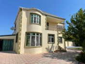 İcarəyə verilir 5 otaqlı 300 m2 villa Buzovna