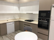 İcarəyə verilir 2 otaqlı 110 m2 yeni tikili 20 yanvar m.