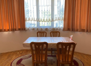 İcarəyə verilir 2 otaqlı 80 m2 köhnə tikili Gənclik m.