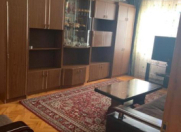 Satılır 4 otaqlı 105 m2 köhnə tikili Əhmədli m.