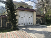 Satılır 4 otaqlı 250 m2 bağ evi Qəbələ