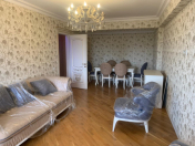 İcarəyə verilir 3 otaqlı 100 m2 köhnə tikili 28 May m.