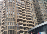 Satılır 5 otaqlı 225 m2 yeni tikili Şah İsmayıl Xətai m.
