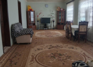Satılır 3 otaqlı 180 m2 həyət evi Əmircan