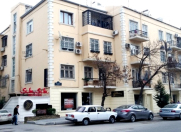 İcarəyə verilir 2 otaqlı 50 m2 köhnə tikili 28 May m.