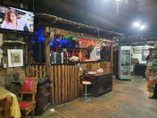 İcarəyə verilir 4 otaqlı 180 m2 obyekt İnşaatçılar m.