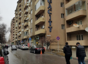 Satılır 4 otaqlı 200 m2 yeni tikili Elmlər Akademiyası m.