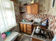 Satılır 3 otaqlı 65 m2 köhnə tikili Qara Qarayev m.