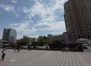 Satılır 1 otaqlı 62 m2 yeni tikili 28 May m.