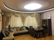 Satılır 4 otaqlı 100 m2 köhnə tikili Qara Qarayev m.