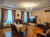 Satılır 4 otaqlı 140 m2 yeni tikili 8 km