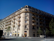 Satılır 3 otaqlı 135 m2 yeni tikili Ağ şəhər