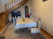 Satılır 5 otaqlı 265 m2 həyət evi Sulutəpə